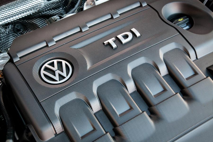  Volkswagen Golf TDI 5-Door 2015 года  (US) (фото 9 из 10)